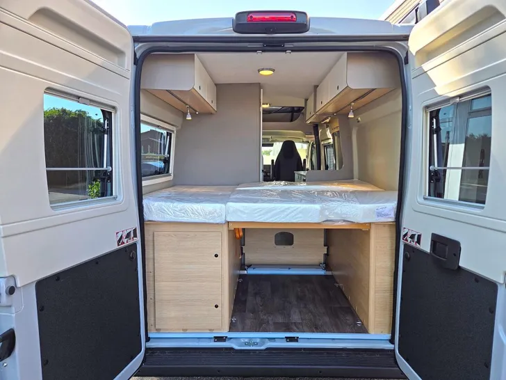 Fahrzeugbild LMC Innovan Pure 600 *Aufstelldach* #19