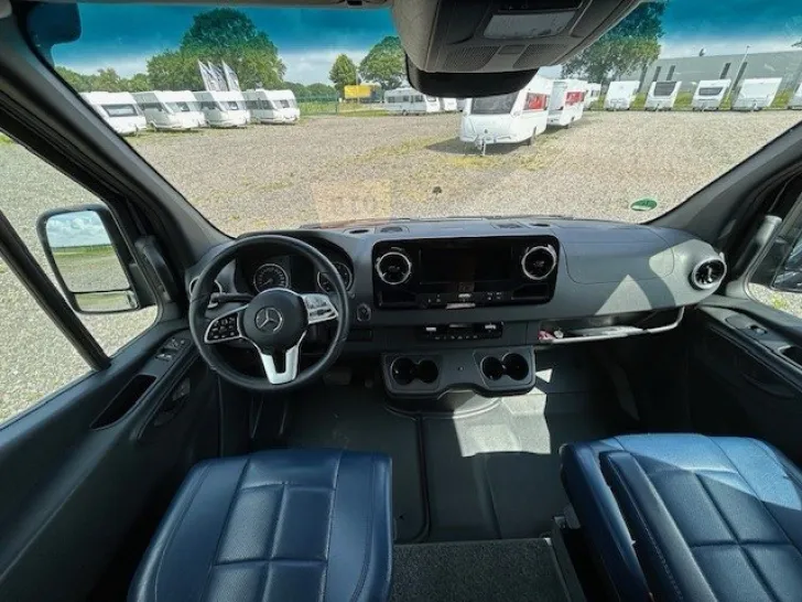 Fahrzeugbild Mercedes-Benz Sprinter fast neuwertig #4