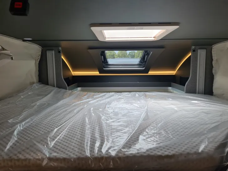 Fahrzeugbild Dethleffs Trend T 7057 EB 180 PS/Hubbett/Markise/SAT/TV #23