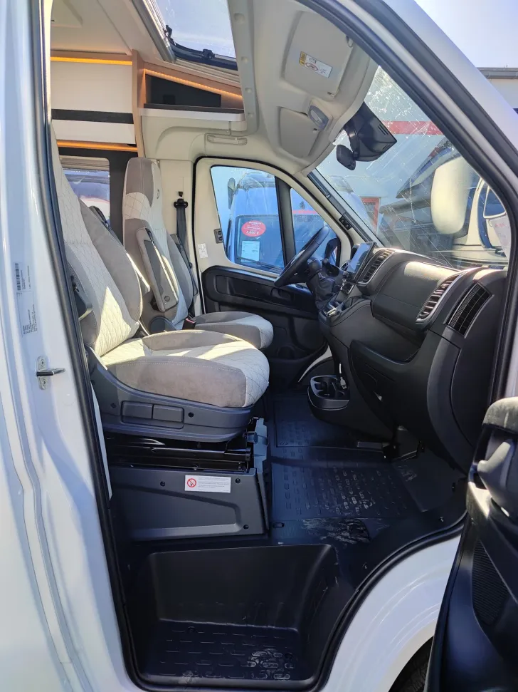 Fahrzeugbild Dethleffs Globebus Camp Active T 1 /Dieselheizung/Markise #10