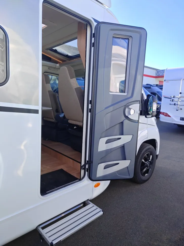 Fahrzeugbild Dethleffs Globebus Camp Active T 1 /Dieselheizung/Markise #12