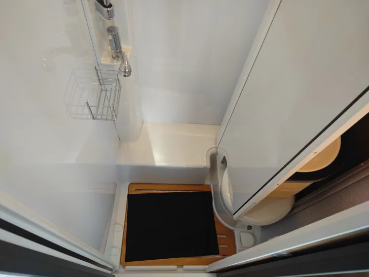 Fahrzeugbild Dethleffs Globebus Camp Active T 1 /Dieselheizung/Markise #27