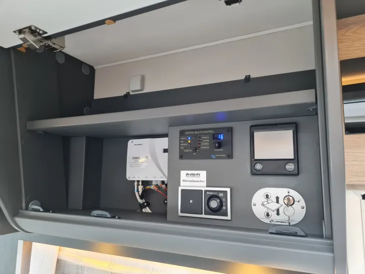 Fahrzeugbild Dethleffs Globetrotter XL I 7850-2 EB GT/Klima/5Sitze/Lith #16
