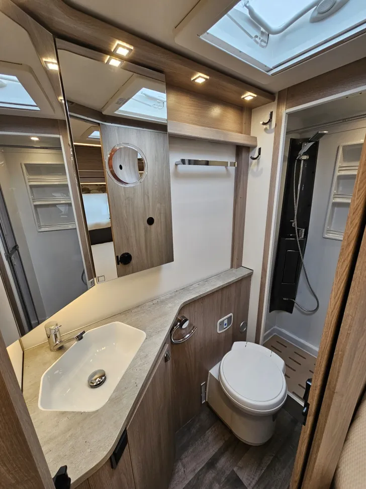 Fahrzeugbild Kabe Travel Master Crown i760 LXL /Klima/Solar #29
