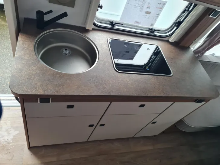 Fahrzeugbild Hymer Eriba Eriba Touring 560 Legend/Etagenbett/Rangierhilfe #22