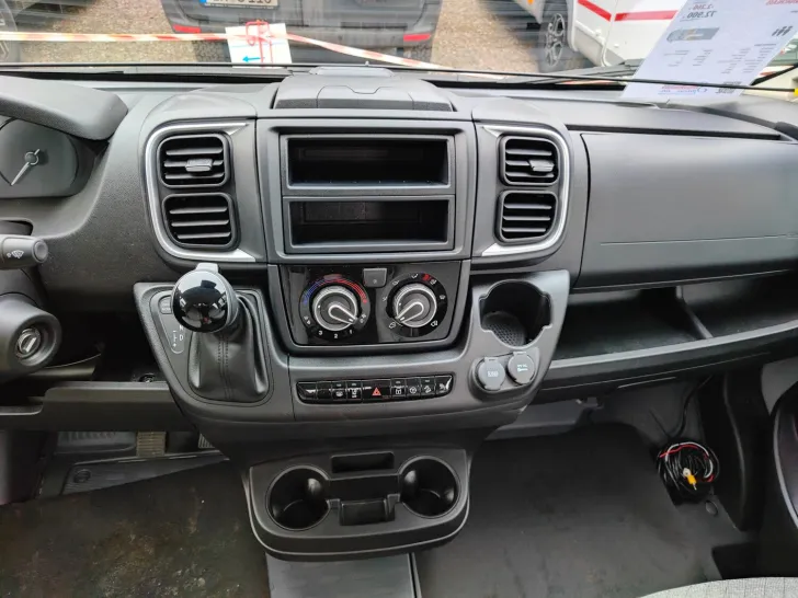Fahrzeugbild Dethleffs Globetrail 600 DS Fiat 140 PS/Automatik #13