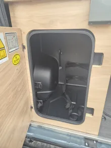 Fahrzeugbild Dethleffs Globetrail 640 ES Fiat MJ25/Automatik/Schlafdach #29