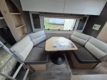 Fahrzeugbild LMC Videro 580 K /2.000kg/Etagenbett #9