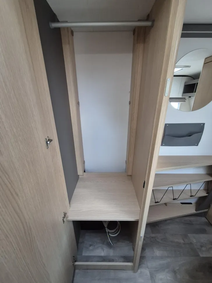 Fahrzeugbild LMC Videro 580 K /2.000kg/Etagenbett #16