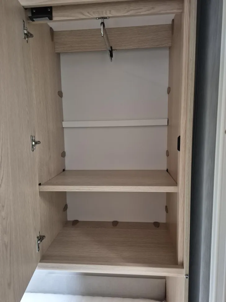 Fahrzeugbild LMC Videro 580 K /2.000kg/Etagenbett #19
