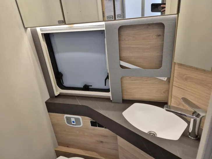 Fahrzeugbild Dethleffs Esprit I 7150-2 EB SAT/TV #34