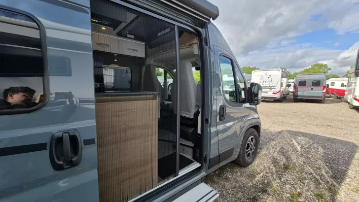 Fahrzeugbild Dethleffs Globetrail 600 DR Citroen Aufstelldach/Combi6D #14