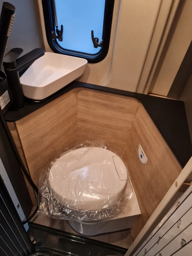 Fahrzeugbild Dethleffs Globetrail 600 ER Citroen /Automatik/Combi6DE #28