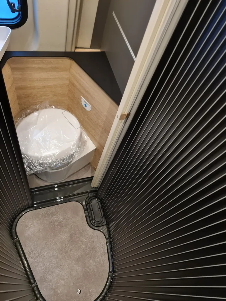 Fahrzeugbild Dethleffs Globetrail 600 ER Citroen /Automatik/Combi6DE #30