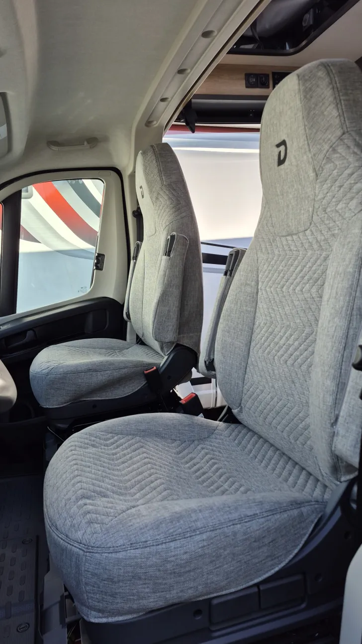 Fahrzeugbild Dethleffs Globetrail 640 EK Citroen Automatik/Aufstelldach #12