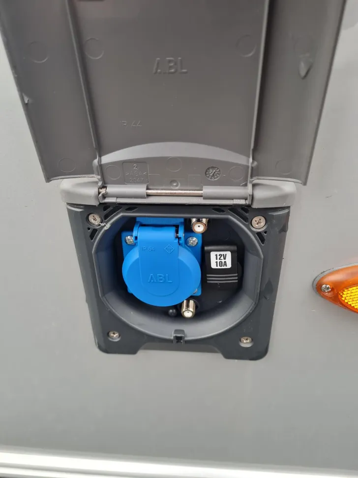Fahrzeugbild Hymer Eriba Eriba Feeling 442 /Moving-Paket/Combi4E/Dusche #8
