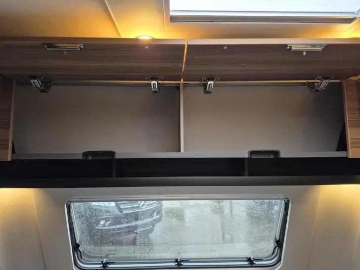 Fahrzeugbild Hymer Eriba Eriba Novaline 442 /Moving/Combi4/1.500kg #28