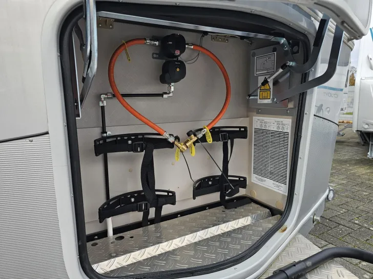 Fahrzeugbild Hymer Eriba Eriba Touring 630 URBAN/SCHLAFDACH/ATC/COMBI4E #7