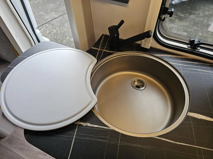 Fahrzeugbild Hymer Eriba Eriba Touring 630 URBAN/SCHLAFDACH/ATC/COMBI4E #21