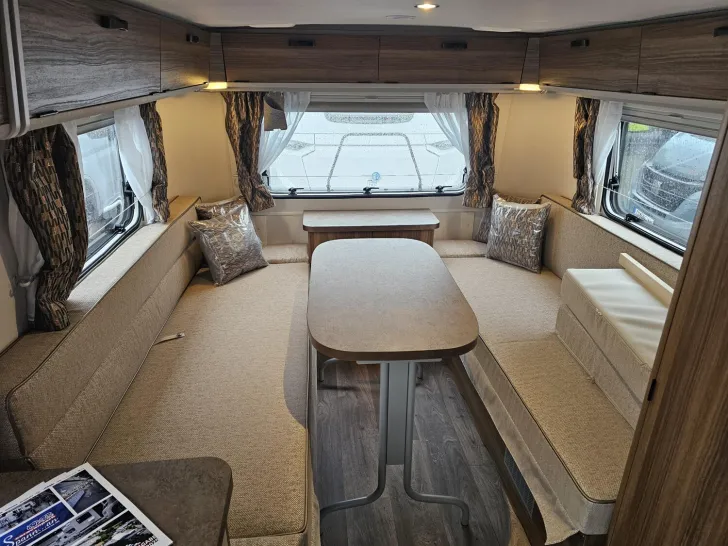 Fahrzeugbild Hymer Eriba Eriba Touring 620 /Design-Paket/Frontküche #38