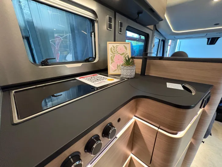 Fahrzeugbild Hymer B-Klasse MC I 680 Lithium/Inverter/Hubstützen #15