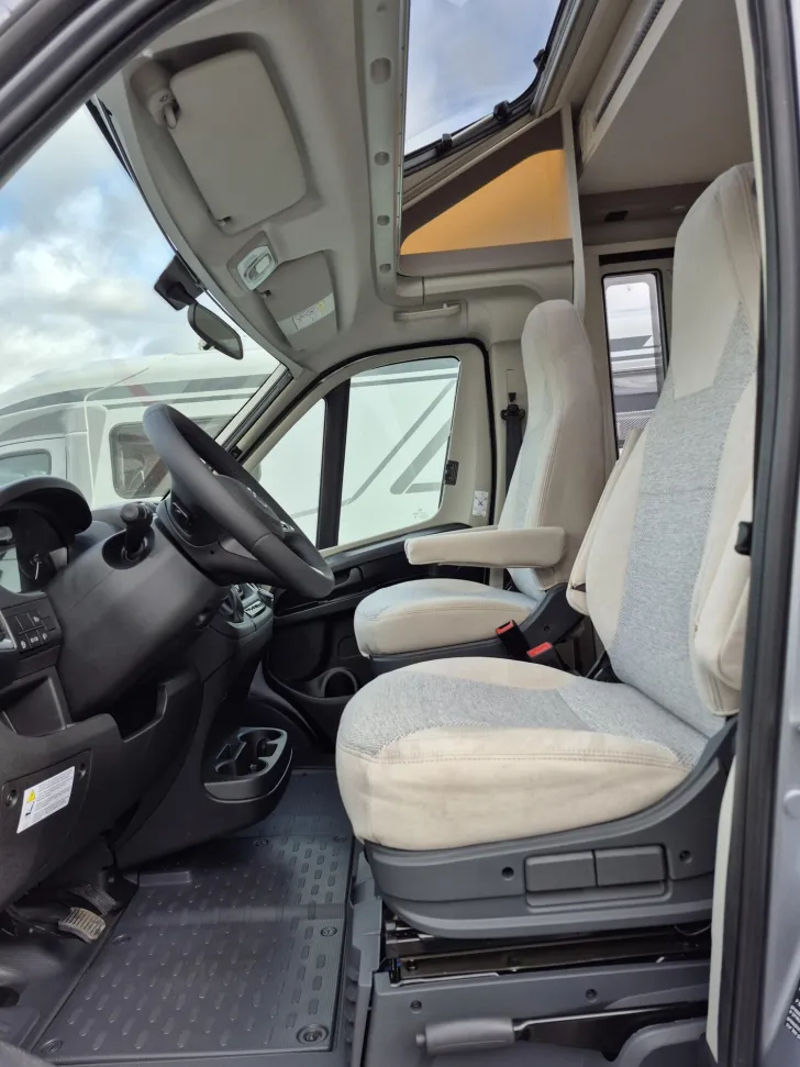 Fahrzeugbild Carado T 135 pro+/Automatikgetriebe/Hubbett #10