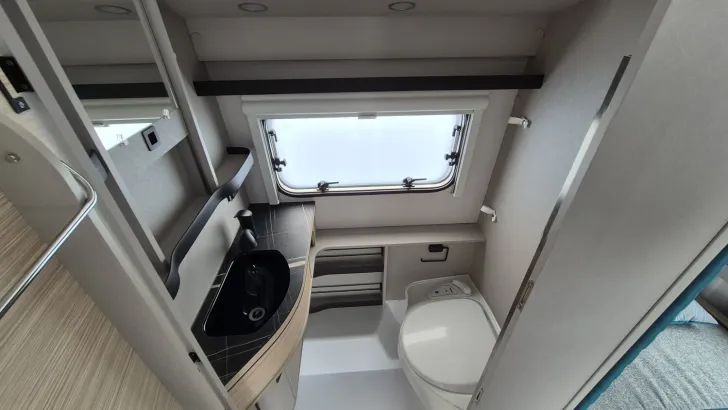 Fahrzeugbild Hymer Eriba Eriba Touring 530 /1.400 kg/Reserverad #23