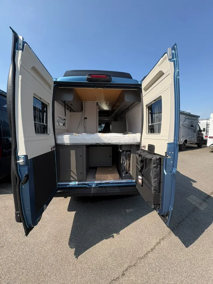 Fahrzeugbild Hymer Redwood 600 /Sport/Autark/Fahrkomfort-Paket #30