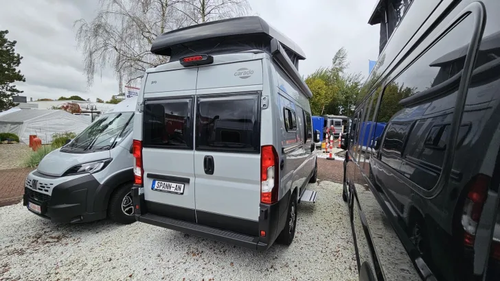 Fahrzeugbild Carado pro CV 541 / Automatik/Schlafdach/Hecksitzgr #5