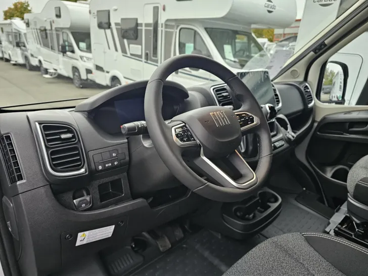 Fahrzeugbild Carado pro CV 541 Automatik/Markise/2-Sitzer/Schlafdach #11