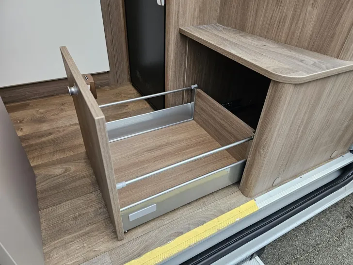 Fahrzeugbild Carado pro CV 541 Automatik/Markise/2-Sitzer/Schlafdach #19