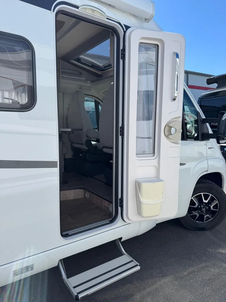 Fahrzeugbild Hymer Exsis-t Pure 580 /Fahrradträger/Markise #7