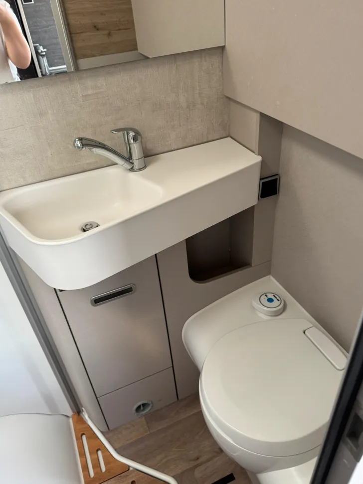 Fahrzeugbild Hymer Exsis-t Pure 580 /Fahrradträger/Markise #29