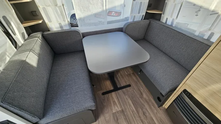 Fahrzeugbild Fendt Apero 465 TG / Einzelbetten, Auflastung #23