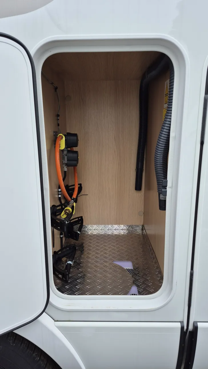 Fahrzeugbild Hymer B-Klasse MC I 580 /Markise/TV/4.430 kg #9