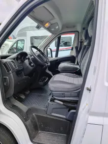 Fahrzeugbild Pössl 2Win Vario 600 5.Sitzplätze/Navi/RFK/AHK/Hubbett #7