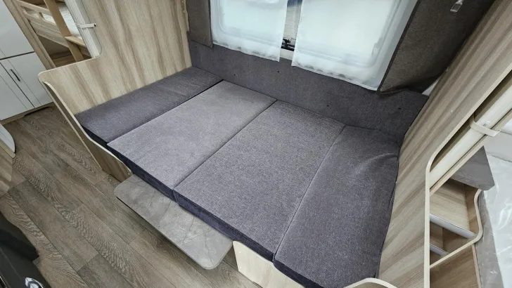 Fahrzeugbild Hobby De Luxe 545 KMF / 3er Kinderbett #16
