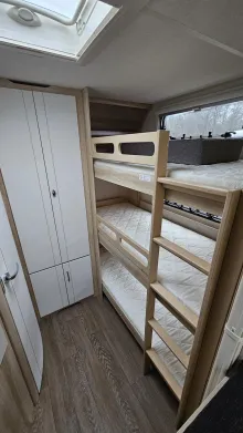 Fahrzeugbild Hobby De Luxe 545 KMF / 3er Kinderbett #25
