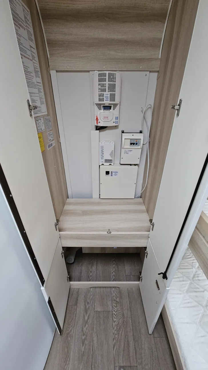 Fahrzeugbild Hobby De Luxe 545 KMF / 3er Kinderbett #27
