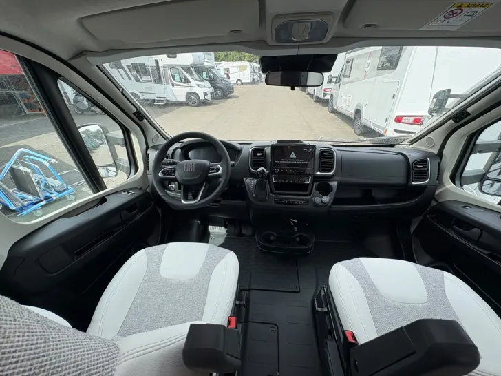Fahrzeugbild Dethleffs Just Camp T 7052 EBL /Automatik/Hubbett/Markise #13