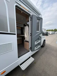 Fahrzeugbild Dethleffs Just Camp T 7052 EBL /Automatik/Hubbett/Markise #14