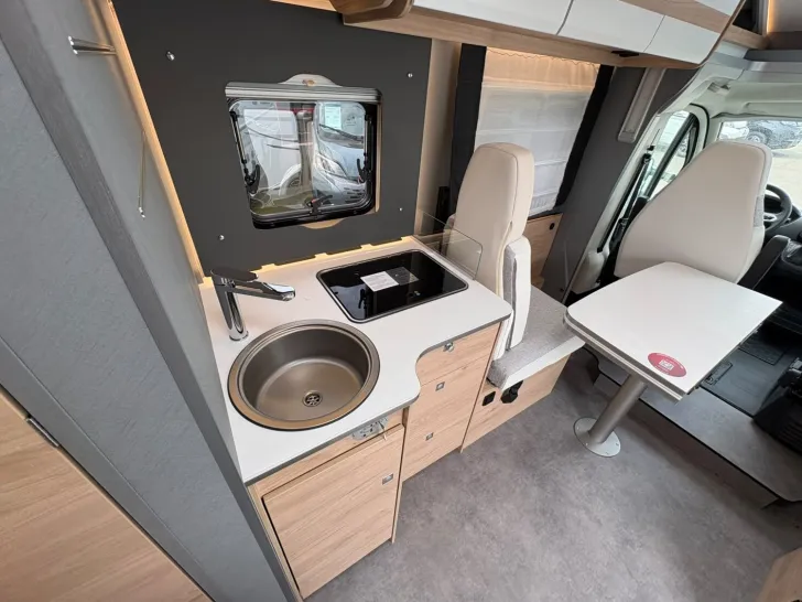 Fahrzeugbild Dethleffs Just Camp T 7052 EBL /Automatik/Hubbett/Markise #19