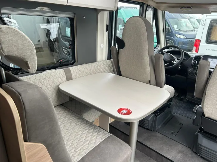 Fahrzeugbild Dethleffs Globebus I 6 /Chassispaket/Automatik #12