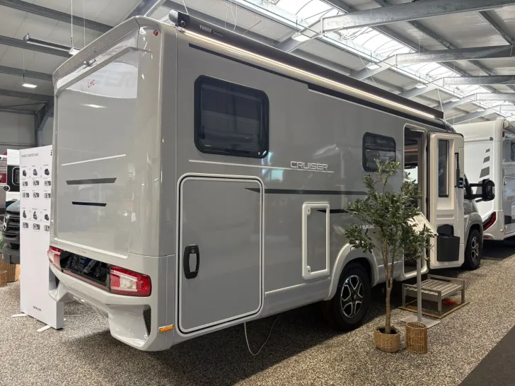 Fahrzeugbild LMC Cruiser 740 EL /LEDERAUSSTATTUNG RÜHL #3