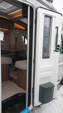 Fahrzeugbild LMC Cruiser 740 EL /LEDERAUSSTATTUNG RÜHL #25