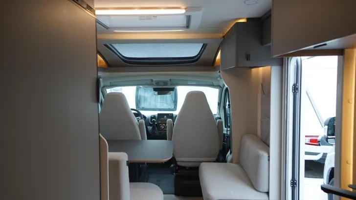 Fahrzeugbild LMC Cruiser 740 EL /LEDERAUSSTATTUNG RÜHL #33