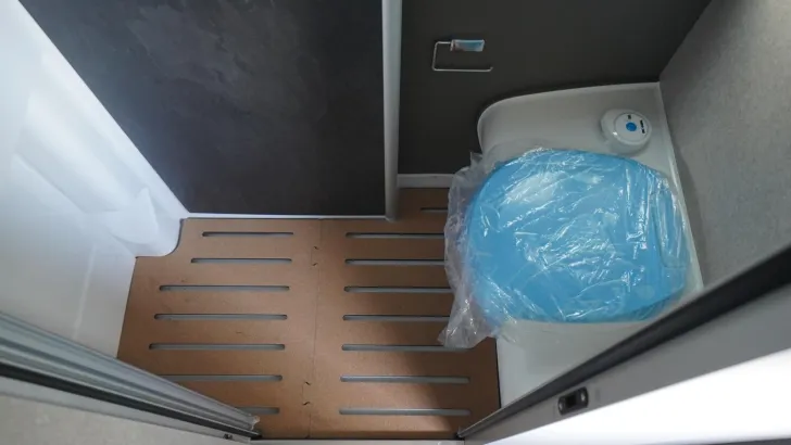 Fahrzeugbild Hymer Grand Canyon S 700 Schlafdach/Markise #33
