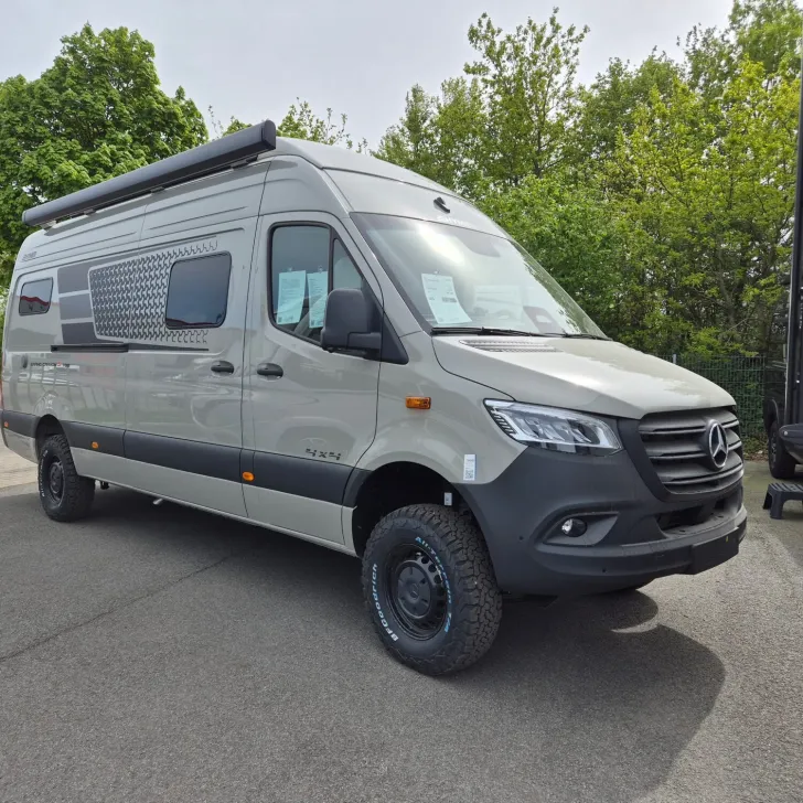 Fahrzeugbild Hymer Grand Canyon S 700 /Schlafdach #8
