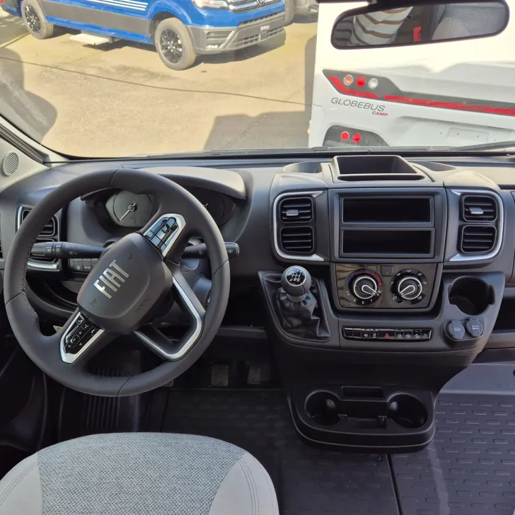 Fahrzeugbild Carado T 447 /Hubbett #6
