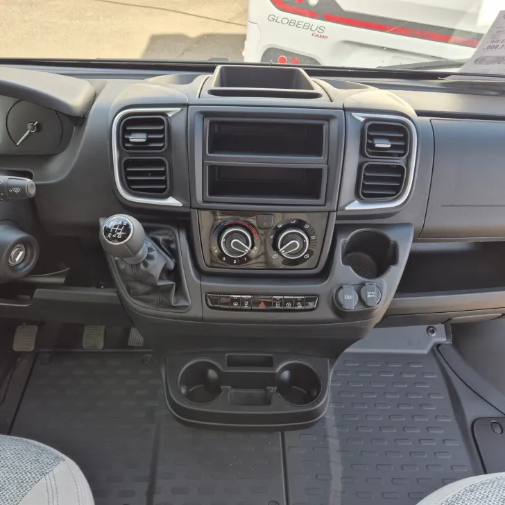 Fahrzeugbild Carado T 447 /Hubbett #8
